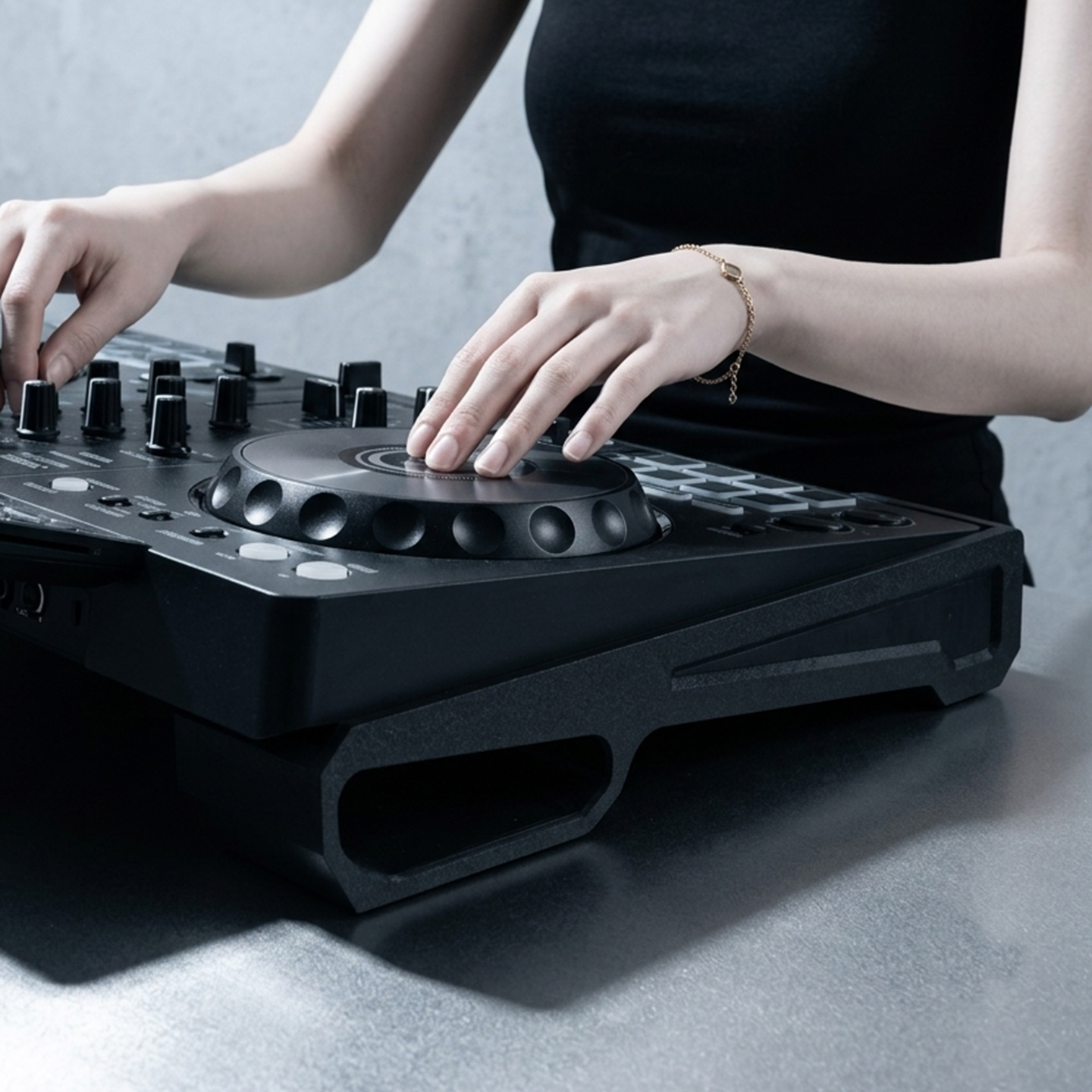 DJ Controller Stand Riser voor - Dj Turntable Direct Drive recensie en prijs
